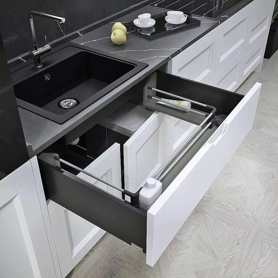 Как организовать хранение на кухне в шкафчиках?